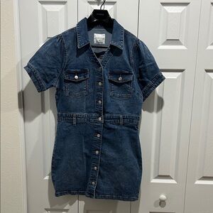 Celebrity Pink Denim Short Sleeve Dress